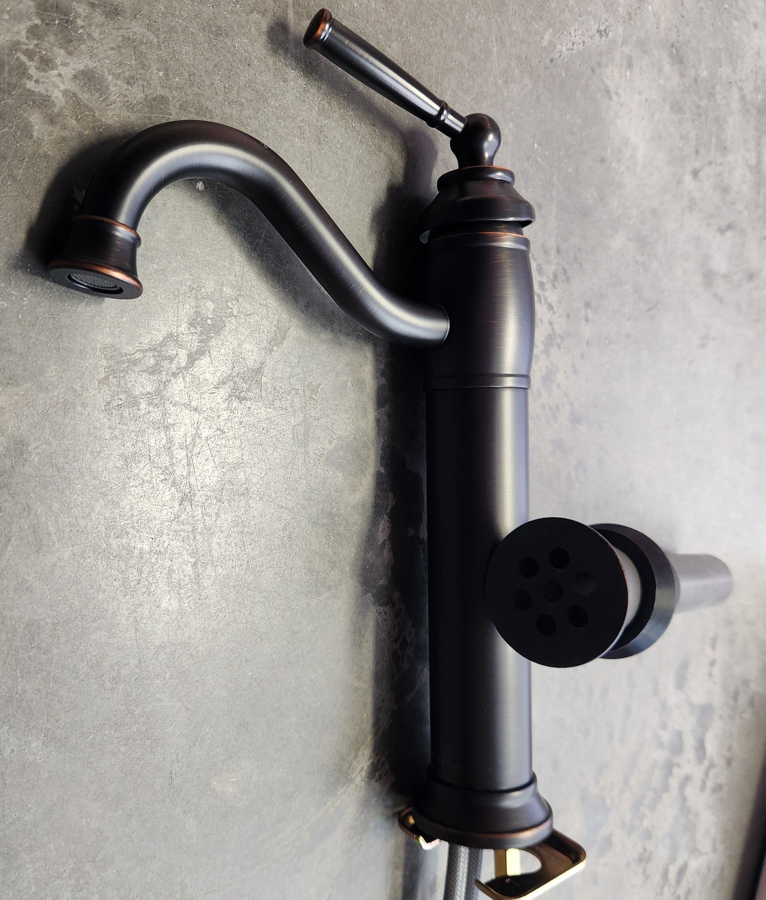 Allen store + Roth Reagan Oil Rubbed Bronze 1-handle Vessel filler faucet w/Drain